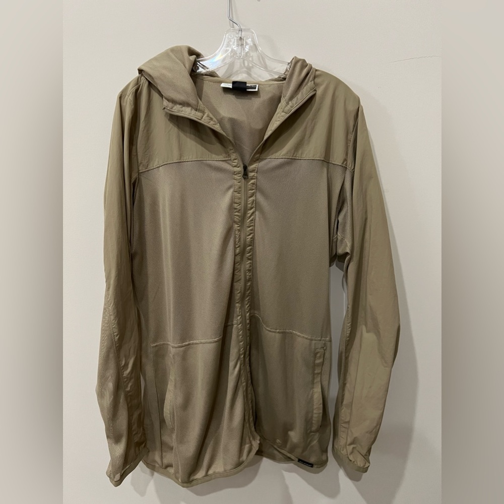 Ex Officio very lightweight and mosquito repellant rain jacket size xl